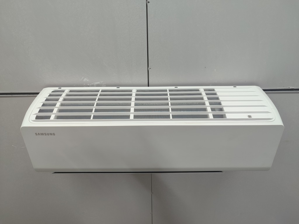 Samsung Wi-Fi AR12DXFZ 12000 Btu Klima görsel 3